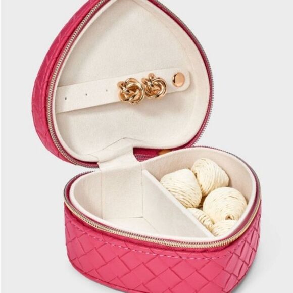 NWT Heart Woven Travel Jewelry Organizer - A New Day - Picture 3 of 5